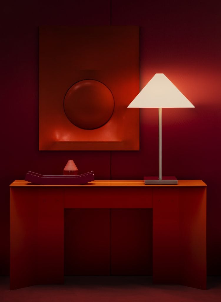 Giorgio Armani's designed the Logo Lamp in 1982.