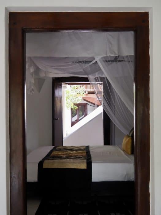 Black Raja bedroom, Adigar's Manor, Kandy, Sri Lanka.