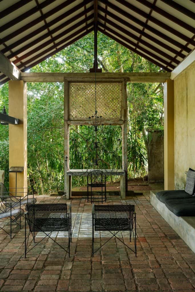 Lunuganga. Open-air pavilion of Cinnamon Hill, the guest accommodation at Geoffrey Bawa's country estate, Lunuganga.
